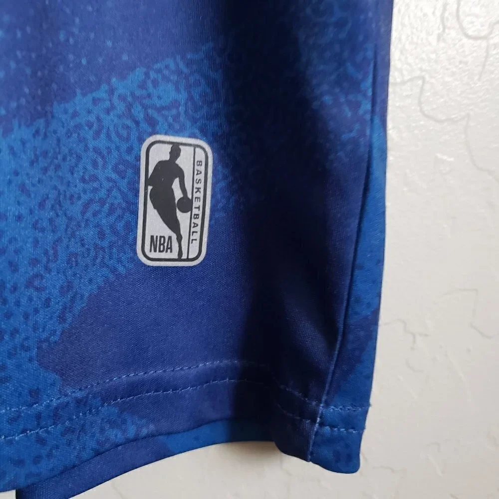 NBA Kid's Short Sleeve Crew Neck Basketball Tee T-Shirt Blue Size Medium 10-12